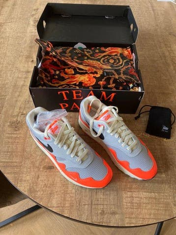Nike - Air Max 1 - Low-top sneakers - Maat: EU 42.5 - Nieuw, Nieuw