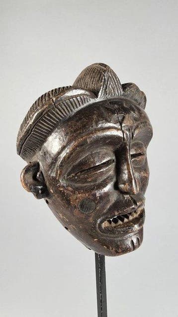 Paspoortmasker van hardhout - Tchokwe - Angola (Zonder