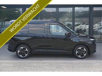 Ford E-Transit Courier | Zakelijke Lease v.a. €519.65 pm, Automaat, Stof, Gebruikt, Zwart