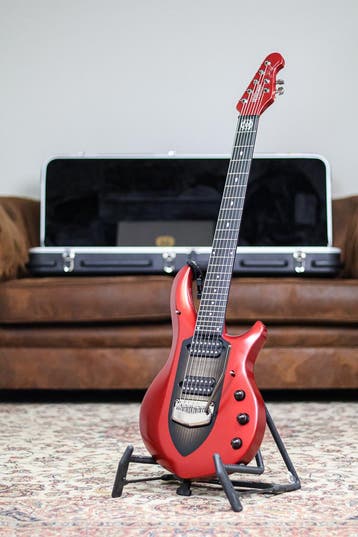 Ernie Ball Music Man Majesty | Iced Crimson, Nieuw