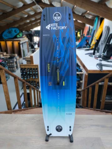 North Atmos 2026 - 136cm Performance board voor een super pr, Ophalen of Verzenden, Nieuw