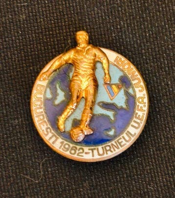 Insigne BUCURESTI 1962 - TURNEUL U.E.F.A. JUNIORI - Roemenië, Nieuw