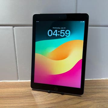 Apple iPad (6th Generation) 32GB Wifi + Cellular - Mobiele, Nieuw