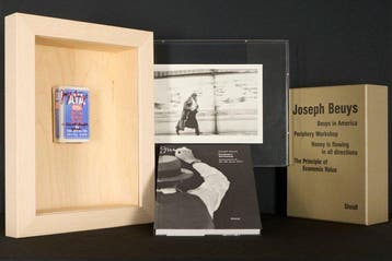 Joseph Beuys (1921-1986) - „Das Wirtschaftswert-Prinzip“ +