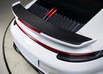 Dit betreft een Porsche 911 992 Turbo / Turbo S Sport design, Verzenden