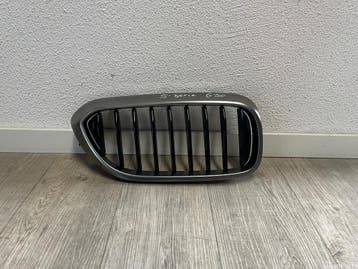 BMW 5-Serie G30 G31 Luxery Line Linker Grill Links 7390866, Ophalen, Gebruikt, Voor, BMW
