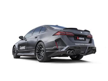 Dit betreft een BMW G90 G99 M5 Carbon Akrapovic diffuser set, Verzenden