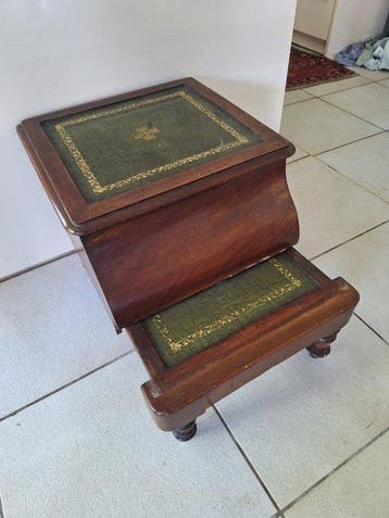 Trapje - Hout - Bibliotheekmeubel