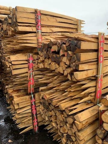 kastanje palen gekloofd  gezaagd, Ophalen, Nieuw, Palen, Hardhout