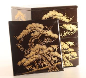 Japanese Four-Tier Jubako Box – Chinkin Gold Decoration with