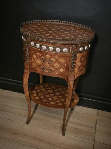Middentafel - Hout, Brons, Keramiek