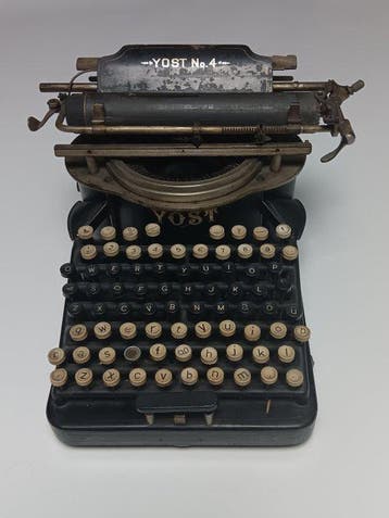Yost No. 4 - Typemachine - 1850-1900