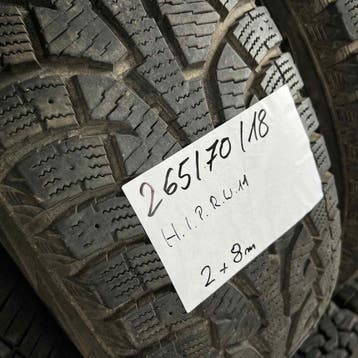 2 x Hankook 265-70-18 Winterbanden 8mm, Auto-onderdelen, Banden en Velgen, 18 inch, Gebruikt, 265 mm, Band(en)