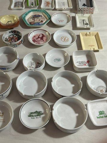 Collectie merkartikelen - Ceramische asbak