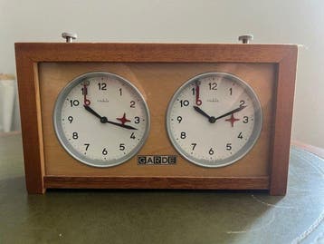 Garde chess clock Made in GDR East Germany - Schaakspel -