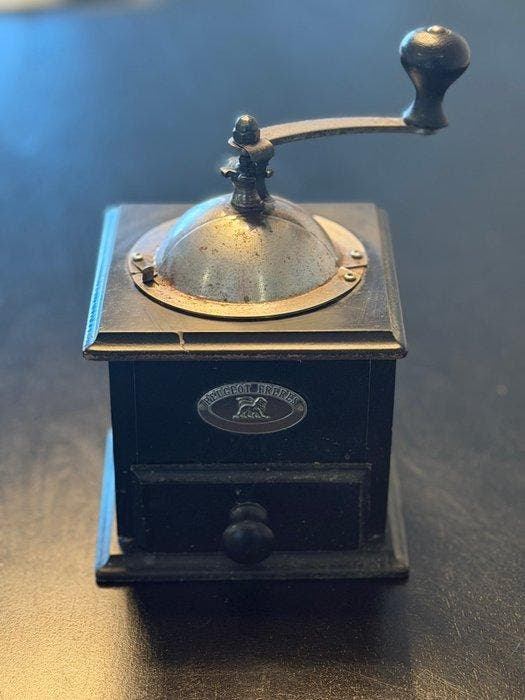 Peugeot Frères - Peugeot Frères - Koffiemolen - Staal, Hout, Antiek en Kunst, Antiek | Keukenbenodigdheden