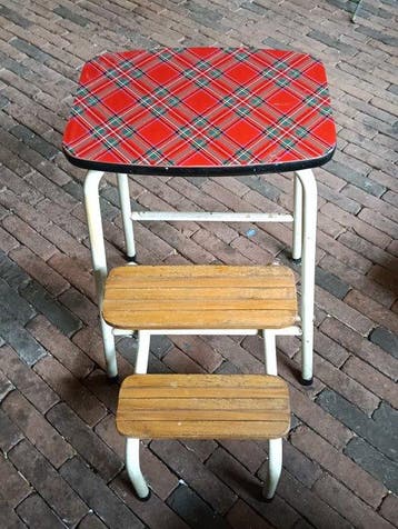 Brabantia - Keukentrapje - Metaal, Hout - Iconisch ontwerp