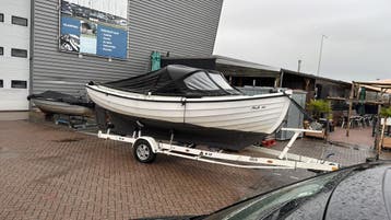 Mooie sloep Kungs-Jullen incl trailer € 12.900,-, Overige merken, Kunststof, Binnenboordmotor, 1.00 - 1.50 meter
