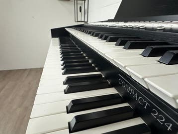 Content Compact 224, Muziek en Instrumenten, Orgels, Zo goed als nieuw, 2 klavieren, Orgel