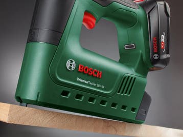 Bosch UniversalTacker 18V-14 Accu tacker - Zonder 18 V accu, Ophalen of Verzenden, Zo goed als nieuw