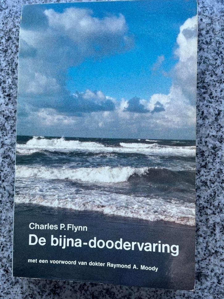 De bijna-doodervaring, Boeken, Esoterie en Spiritualiteit, Ziel of Sterfelijkheid, Gelezen, Achtergrond en Informatie, Verzenden