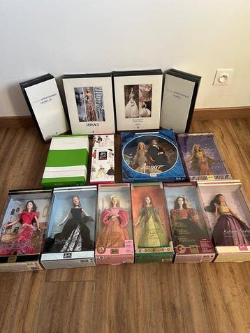 Barbie - Barbiepop Collection of 14 Barbie Collector Dolls