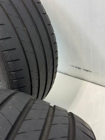 Bridgestone Turanza  255/45R19 zomerbanden 4 stuks, Auto-onderdelen, Banden en Velgen, 19 inch, Gebruikt, 255 mm, Band(en)