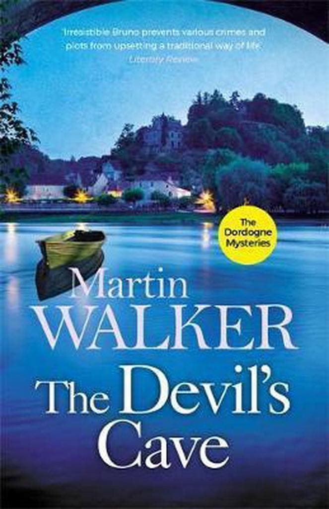 Devils Cave 9781780870700 Martin Walker, Boeken, Taal | Engels, Gelezen, Verzenden