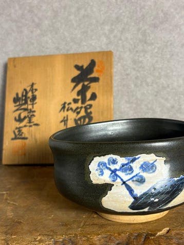 Chawan - Keramiek - Kuro Oribe Chawan