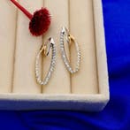 Bicolor gouden oorbellen met zirconia, Gebruikt, Overige kleuren, Ophalen of Verzenden, Met edelsteen