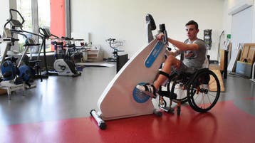 BB Fitness - Hometrainer train je armen en benen, Sport en Fitness, Ophalen of Verzenden, Nieuw, Benen, Overige typen