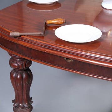 Massief mahonie eetkamertafel met slinger en inlegbladen Vic, Ophalen of Verzenden