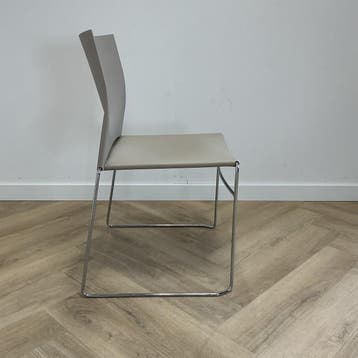 Viasit kantinestoel / stapelstoel, beige - chroom, Huis en Inrichting, Stoelen, Ophalen of Verzenden, Gebruikt, Stof, Eén