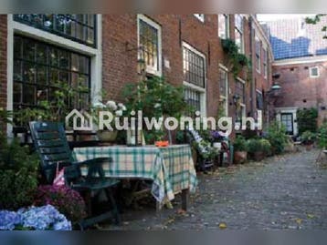 Haarlemse hofjeswoning in centrum, Amsterdam
