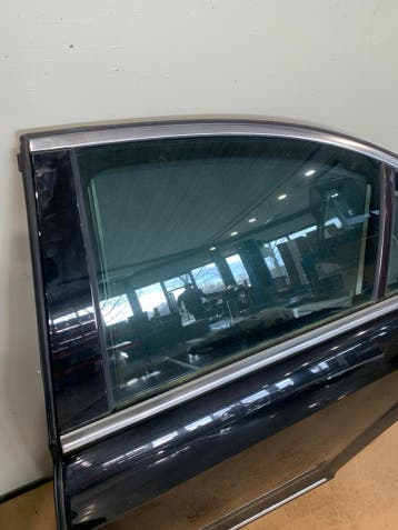 Mercedes W221 S400 raam ruit portier deur links achter, Auto-onderdelen, Gebruikt, Mercedes-Benz