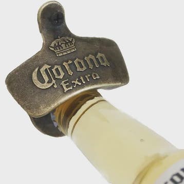 Retro Kroon Kurkentrekker - Wandmontage Bieropener met Antie, Verzenden, Nieuw