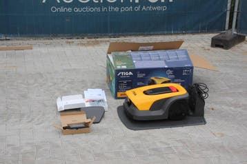 Veiling: Robotmaaier Stiga A 8v Elektrisch (GPS systeem) Nie, Ophalen, Nieuw, Stiga