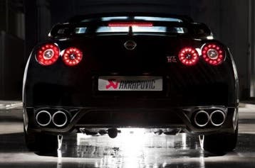 Nissan GT-R R35 Akrapovic Slip-on Line titanium, Verzenden