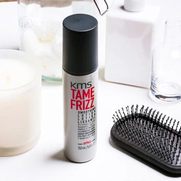 KMS Hair Tame Frizz Smoothing Lotion - 150ml - Sale, Ophalen of Verzenden, Nieuw, Overige typen