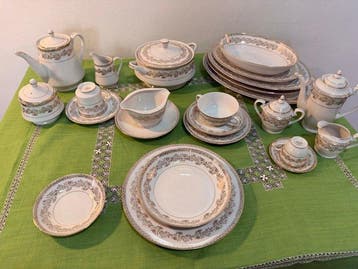 Soko China - Tafelservies voor 12 (100) - Porselein