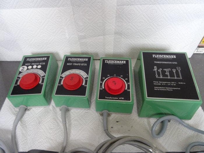 Fleischmann H0 - 6735, 6730, 6705 - Omvormer (4) - 3 x Regel, Hobby en Vrije tijd, Modeltreinen | H0