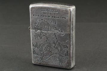 Zippo - Godzilla Limited Edition - Zakaansteker - Metaal, Verzamelen, Nieuw
