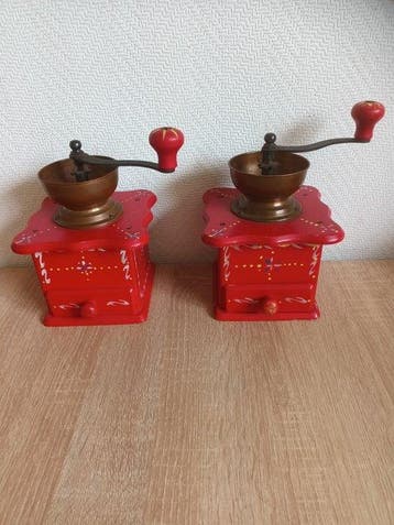 Koffiemolen (2) - Hout, Messing, Metaal, Antiek en Kunst, Antiek | Keukenbenodigdheden