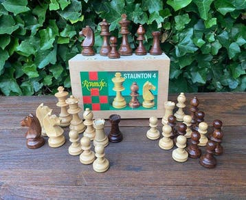 Revanche /Staunton 4 - Schaakspel - Hout