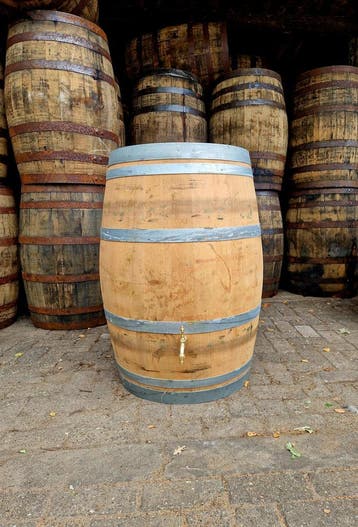 Eikenhouten wijnvat 225 liter met messing kraan, Met kraantje, 150 liter of meer, Nieuw, Ophalen of Verzenden