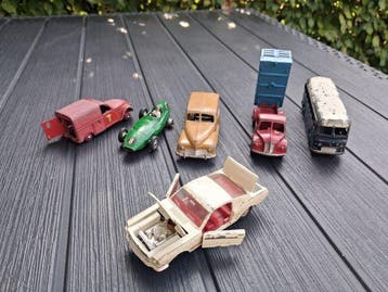 Dinky Toys 1:43 - Modelauto (6) -, Nieuw