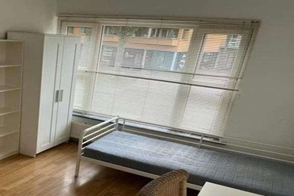 Kamer Weerdingerstraat in Emmen, Huizen en Kamers, Kamers te huur, 20 tot 35 m², Overige regio's
