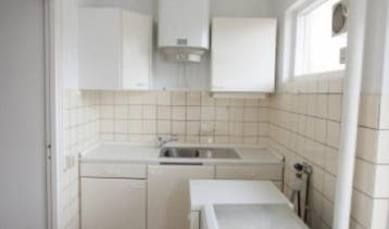 Te Huur 2 Kamer Appartement Hart Nibbrigkade In Den Haag, Huizen en Kamers, Den Haag, Den Haag, Direct bij eigenaar, Appartement