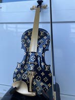 J.Reinhardt - sculptuur, Custom Louis Vuitton Violin - Royal, Antiek en Kunst