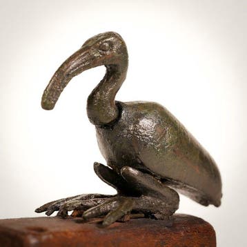 Oude Egypte, late periode brons & hout Figuur van een ibis,